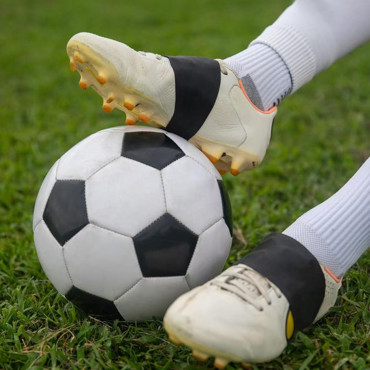 1Pair Football Soccer Lace Ban - Silicone Sport Band 评论和价格